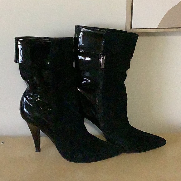 Beautiful black H by Halston boots. - Picture 1 of 4